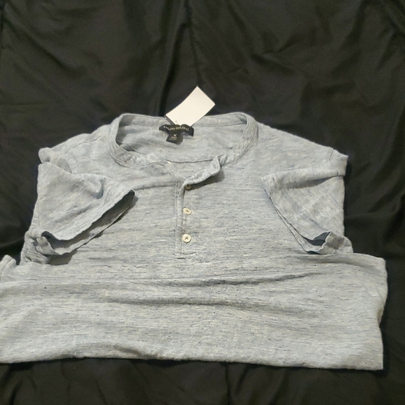 Banana Republic Men's Heathered Blue Button Down Shirt - Picture 3 of 5